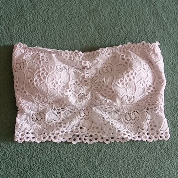 No Boundaries Other - Beautiful Silver Lace Padded Bralette Size Medium